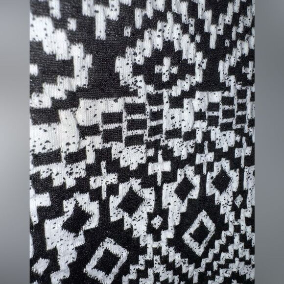 Freeway Black & White Tribal Fringe Tank Top Boho Festival Style sz M - Picture 5 of 13